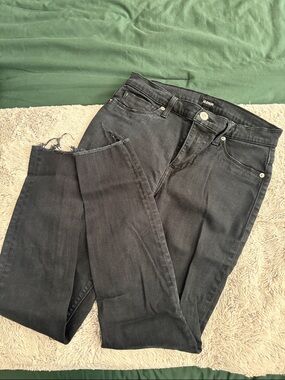 Hudson Jeans Women's Black Skinny Jeans with Frayed Hem